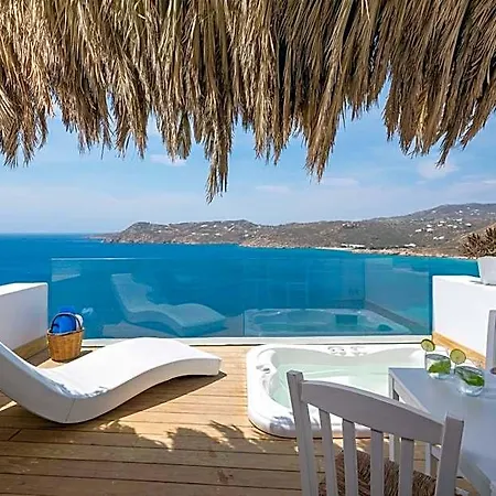 Greco Philia Boutique By Mr And Mrs White 5*